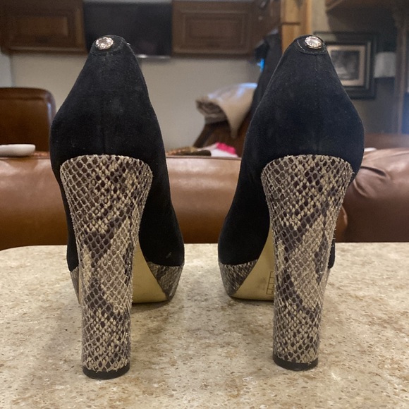Michael Kors Black Suede and Snakeskin Platform Block Heel Size 8 - Picture 6 of 9